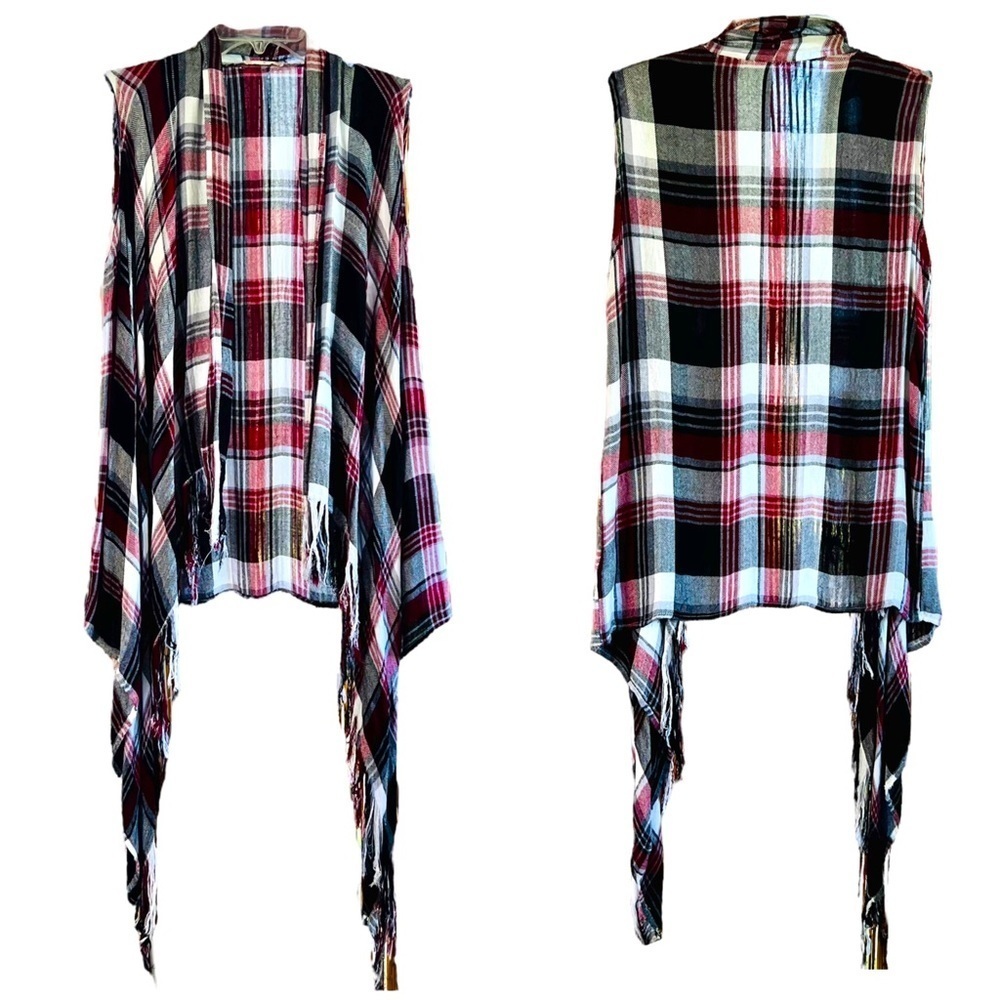 Altar’d State Red Black Plaid Sleeveless Cardigan Vest Fringe Western Rodeo M